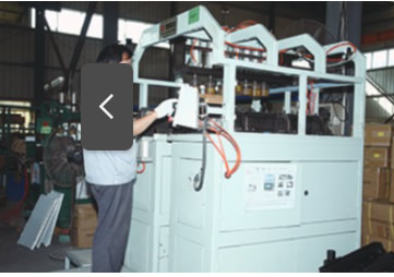 Plastic water chamber pressure machine